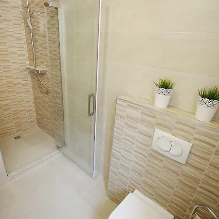 Madison Апартаменты